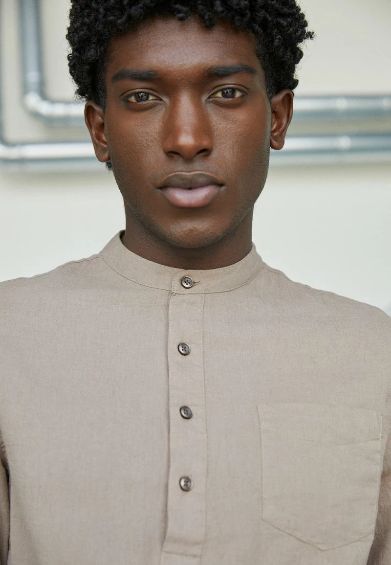 Pier One Hombre Camisa - Taupe 5 Pier One Hombre Camisa - Taupe - Imagen 3