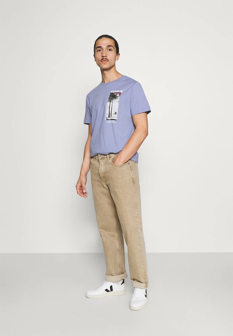 Pier One Hombre Camiseta Estampada - Lilac 4 Pier One Hombre Camiseta Estampada - Lilac - Imagen 2