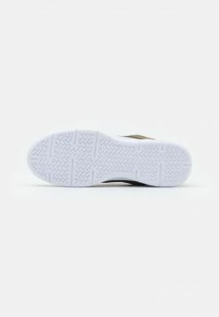 Pier One Hombre Zapatillas - Dark Green 12 Pier One Hombre Zapatillas - Dark Green -PIER ONE Ventas 0c58636d61ec4476a854229e54a6dff3