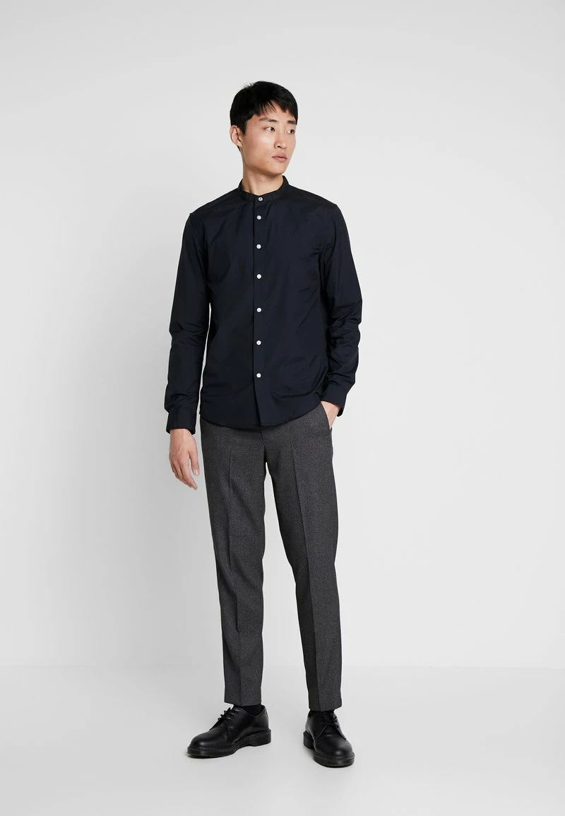 Pier One 2 PACK - Camisa - Oliv/black, Hombre 3 Pier One 2 PACK - Camisa - Oliv/black, Hombre