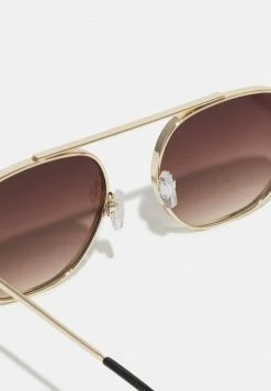 Pier One Unisexo WITH CHAIN SET UNISEX - Gafas De Sol - Brown -PIER ONE Ventas 17dec482534c48438c04a585cec7ab57