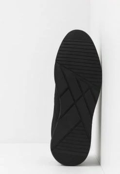 Pier One Unisexo UNISEX - Zapatillas - Black -PIER ONE Ventas 18f0584f13be4b1598faa1ead8725ea9