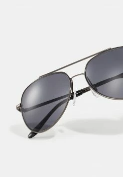 Pier One Hombre Gafas De Sol - Gunmetal -PIER ONE Ventas 1ac8ea725dd947dba1fae0bcc351a650