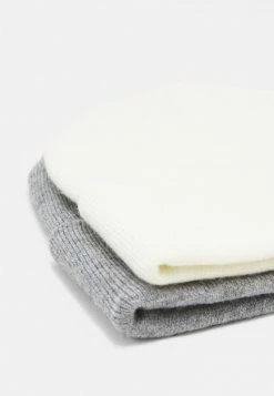 Pier One Unisexo 2 PACK UNISEX - Gorro - Grey/white -PIER ONE Ventas 1f4b87b05aa84920b52c64cb2f027e5b