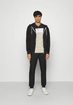 Pier One Hombre Polo - Black/sand -PIER ONE Ventas 21d1426b2ec64756b1504c993448a1df