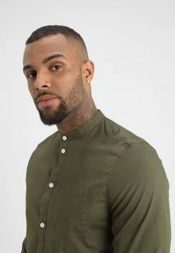 Pier One Hombre Camisa - Oliv 11 Pier One Hombre Camisa - Oliv -PIER ONE Ventas 259eaf52e4d4427a96fee394df68933f