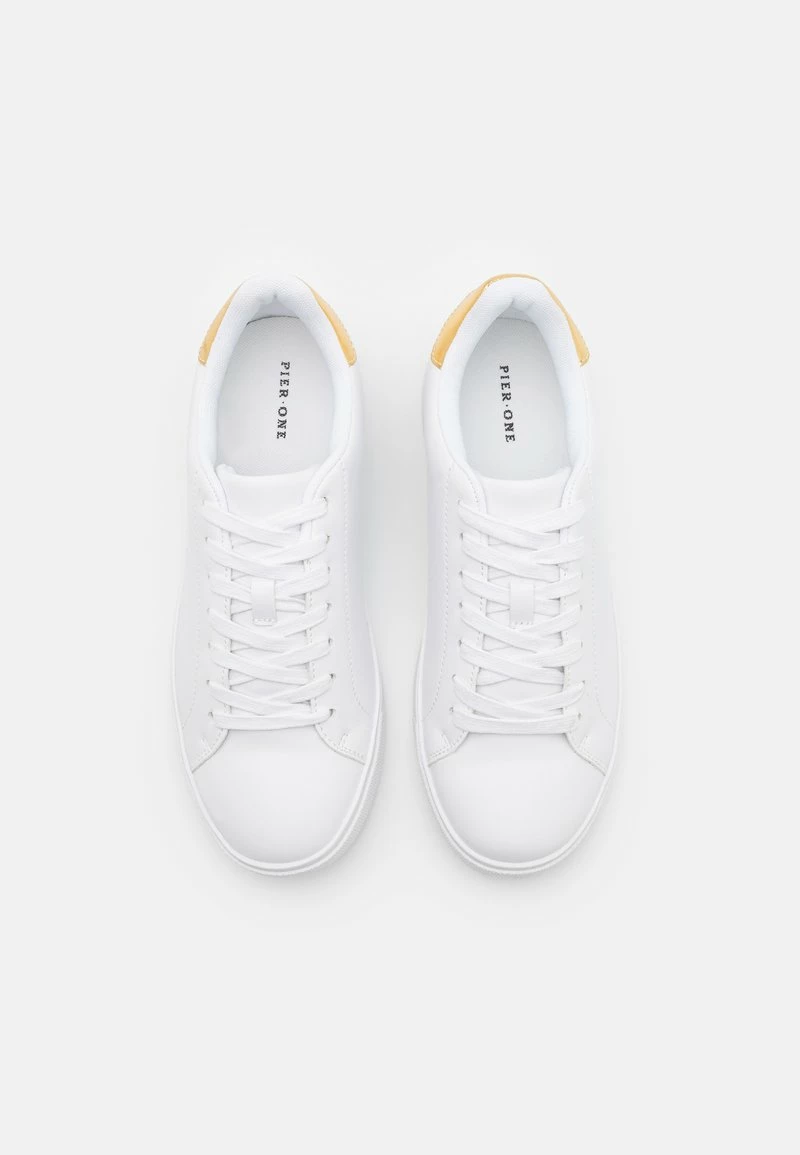 Pier One Unisexo UNISEX - Zapatillas - White/gold 6 Pier One Unisexo UNISEX - Zapatillas - White/gold - Imagen 4