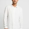 Pier One Hombre Camisa - White 1 Pier One Hombre Camisa - White -PIER ONE Ventas 2bd4b15f02d14fc3a2aa3aeda0de3e7a