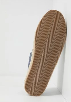 Pier One Unisexo UNISEX - Alpargatas - Blue -PIER ONE Ventas 2cae18c64fec4d4fb91bef2a1cf6da8e