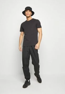 Pier One Hombre 7 PACK - Camiseta Básica - Black -PIER ONE Ventas 30a3e0dc5da04a31ab70269ed3a302e3