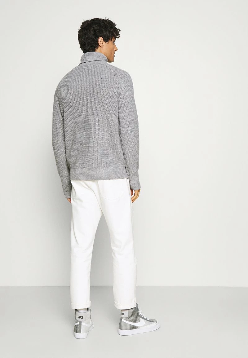 Pier One Hombre NEW CABLE TURTLENECK JUMPER - Jersey De Punto - Light Grey 5 Pier One Hombre NEW CABLE TURTLENECK JUMPER - Jersey De Punto - Light Grey - Imagen 3