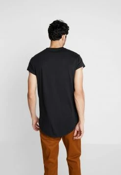 Pier One Hombre Camiseta Básica - Black -PIER ONE Ventas 3bb2b2d1f45945a2b9fa633b3440bfe1