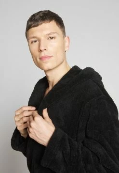 Pier One Hombre Albornoz - Black -PIER ONE Ventas 46ddd89e67e647d9a552c22e74d82b35