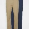 Pier One Hombre 2 PACK - Pantalones Chinos - Dark Blue/tan 1 Pier One Hombre 2 PACK - Pantalones Chinos - Dark Blue/tan -PIER ONE Ventas 472e3d2a78034dfab71f28de5f17fceb
