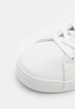 Pier One Unisexo UNISEX - Zapatillas Altas - White 13 Pier One Unisexo UNISEX - Zapatillas Altas - White -PIER ONE Ventas 49e51f71fb3c48bcbd63369bd13f9015