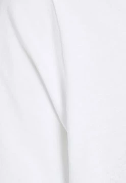 Pier One 3 PACK - Camiseta Básica - White, Hombre -PIER ONE Ventas 4d70e05e0a9b4810825e30e3ad4bd6e3