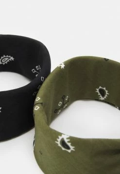 Pier One BANDANA 2 PACK UNISEX - Pañuelo - Black/olive, Unisexo 7 Pier One BANDANA 2 PACK UNISEX - Pañuelo - Black/olive, Unisexo -PIER ONE Ventas 512f7297665144c19a7a1aab3bfa056b