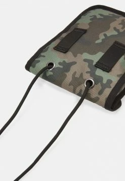 Pier One Unisexo UNISEX - Bandolera - Olive -PIER ONE Ventas 51511cd5cf5b4c62a951f7be58b1560c