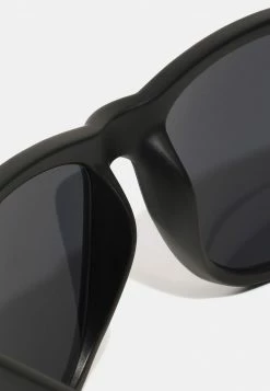 Pier One Hombre Gafas De Sol - Black -PIER ONE Ventas 54651e54986a44c9b0b59bd7a6bf3c65