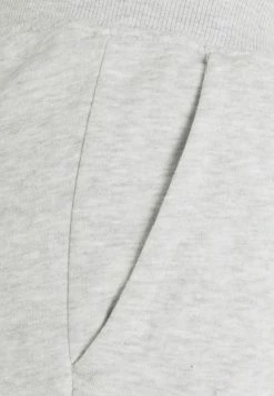 Pier One Hombre 3 PACK - Pantalones Deportivos - Mottled Light Grey/mottled Dark Blue/black -PIER ONE Ventas 58caa3db374b4ce39703a992d5c2b59c