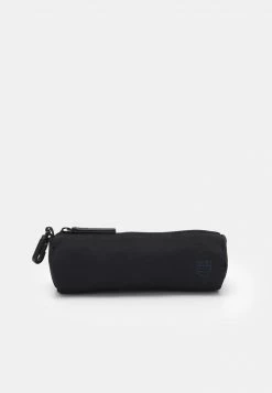 Pier One Unisexo SET PENCIL CASE UNISEX - Mochila - Black -PIER ONE Ventas 5a4906d8a172498fb30b15d8dc5474d7