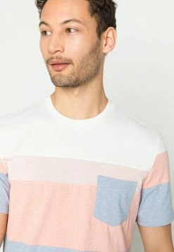 Pier One Hombre Camiseta Básica - Red -PIER ONE Ventas 5e8217dcdf7b4b029088bac2c390889c