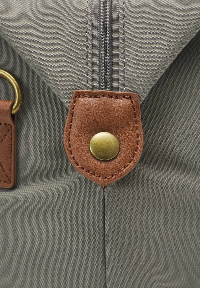 Pier One Unisexo UNISEX - Bolsa De Fin De Semana - Grey 7 Pier One Unisexo UNISEX - Bolsa De Fin De Semana - Grey - Imagen 5