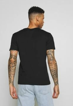 Pier One Hombre 3 PACK - Camiseta Básica - Black/ White 10 Pier One Hombre 3 PACK - Camiseta Básica - Black/ White -PIER ONE Ventas 62b5a01d5c8d4fd291dd4dd53c56b920