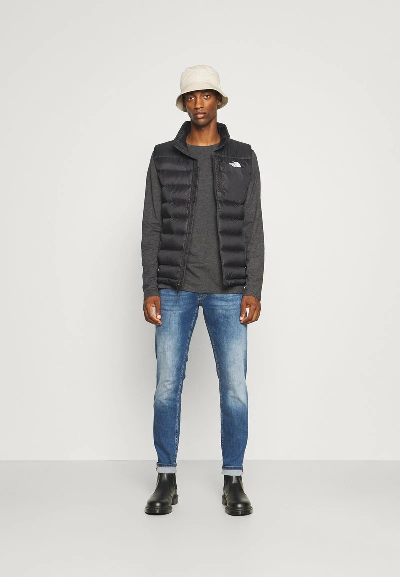 Pier One 2 PACK - Camiseta De Manga Larga - Dark Grey/black, Hombre 3 Pier One 2 PACK - Camiseta De Manga Larga - Dark Grey/black, Hombre