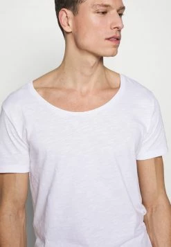 Pier One Hombre Camiseta Básica - Bright White -PIER ONE Ventas 673a9516294949369af94e6780886e05