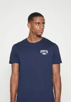Pier One Hombre GRAPHIC T-SHIRT - Camiseta Estampada - Dark Blue -PIER ONE Ventas 679180eddf264143b341dbafc21e8d73
