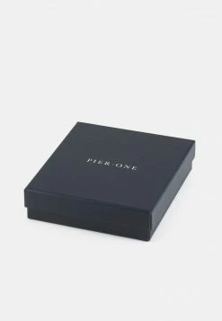 Pier One PRIDE SET UNISEX - Reloj - Multi-coloured/black, Unisexo -PIER ONE Ventas 67e098f565154bad86931031e7f4ff13