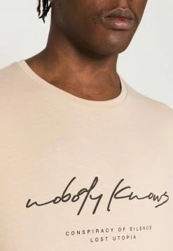 Pier One Camiseta Estampada - Tan, Hombre 11 Pier One Camiseta Estampada - Tan, Hombre -PIER ONE Ventas 687b4184868e445abab0b9bda4cfc801