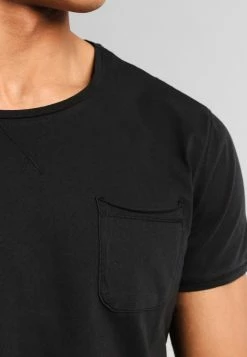 Pier One Hombre Camiseta Básica - Black -PIER ONE Ventas 6a108a6cdc0a40208a060ee0ef6ba83f