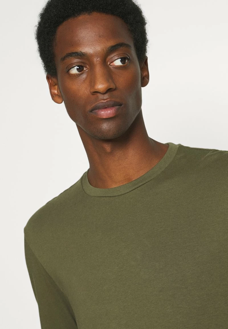 Pier One Hombre 3 PACK - Camiseta De Manga Larga - Black/dark Grey/olive 8 Pier One Hombre 3 PACK - Camiseta De Manga Larga - Black/dark Grey/olive - Imagen 6