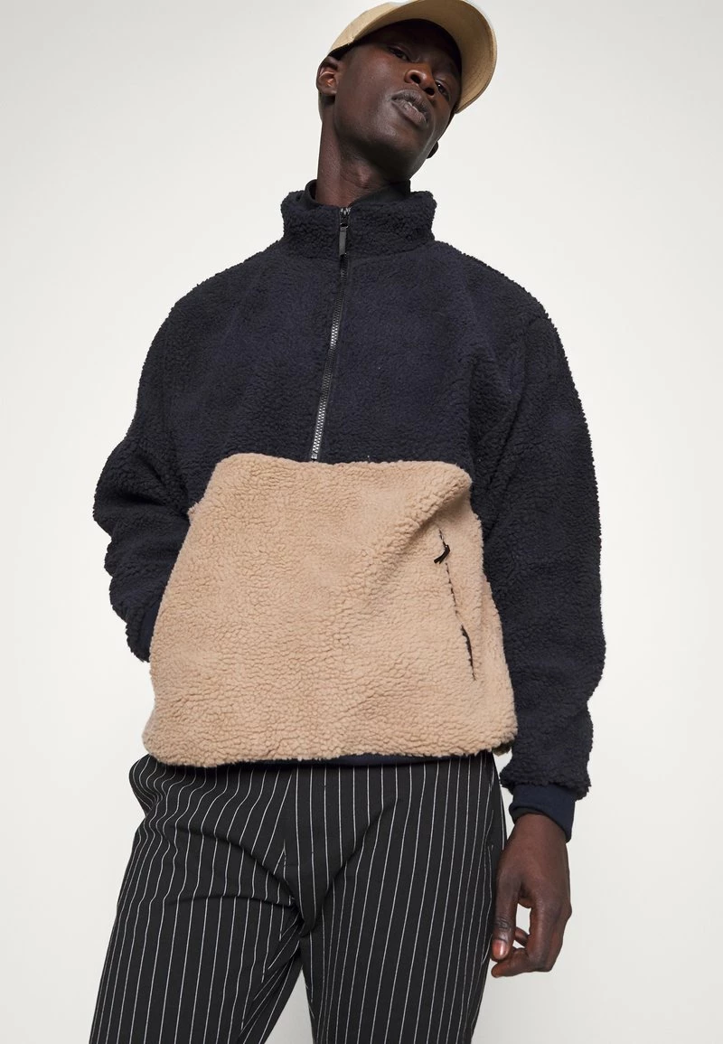 Pier One Hombre Forro Polar - Dark Blue/tan 6 Pier One Hombre Forro Polar - Dark Blue/tan - Imagen 4