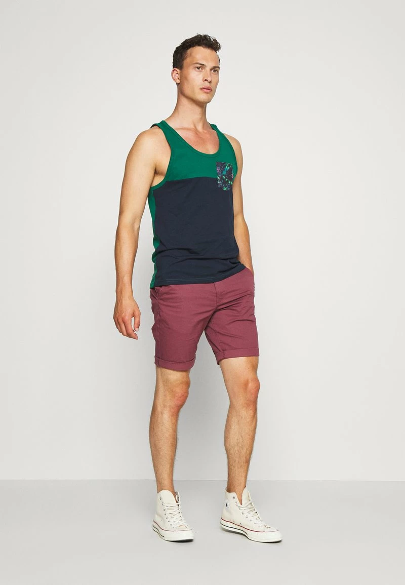 Pier One Hombre Top - Green 4 Pier One Hombre Top - Green - Imagen 2