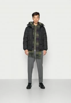 Pier One Hombre BASIC PUFFER JACKET WITH CONTRAST HOOD - Chaqueta De Invierno - Black/olive 8 Pier One Hombre BASIC PUFFER JACKET WITH CONTRAST HOOD - Chaqueta De Invierno - Black/olive -PIER ONE Ventas 9c82993472144108bca5f6785dd4603b