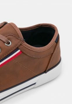 Pier One Hombre Zapatillas - Cognac -PIER ONE Ventas a643fc36888743848a3555692552e8b2