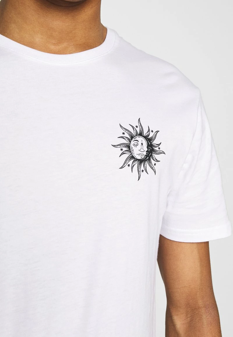 Pier One Hombre SUN MOON TEE - Camiseta Estampada - White 8 Pier One Hombre SUN MOON TEE - Camiseta Estampada - White - Imagen 6