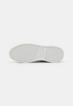 Pier One Unisexo UNISEX - Zapatillas - White 12 Pier One Unisexo UNISEX - Zapatillas - White -PIER ONE Ventas afe0322babdc4d63a80e658fbdf78d79