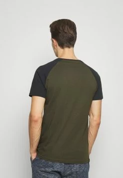 Pier One Hombre Camiseta Básica - Olive -PIER ONE Ventas b534a29d95044e73af0a4461dde9b718