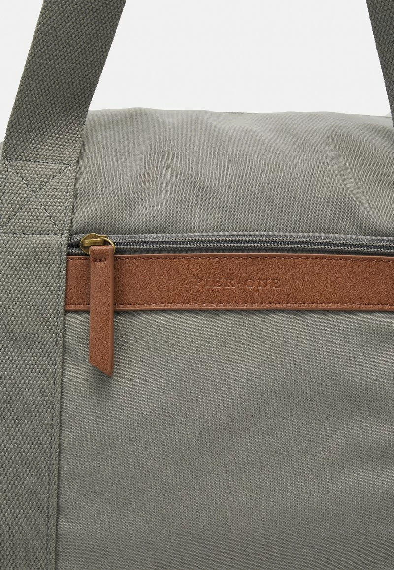 Pier One Unisexo UNISEX - Bolsa De Fin De Semana - Grey 6 Pier One Unisexo UNISEX - Bolsa De Fin De Semana - Grey - Imagen 4