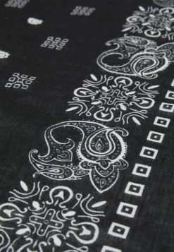 Pier One BANDANA UNISEX - Pañuelo - Black, Unisexo 7 Pier One BANDANA UNISEX - Pañuelo - Black, Unisexo -PIER ONE Ventas cb243630181e4900b09c9ae80c25b54f