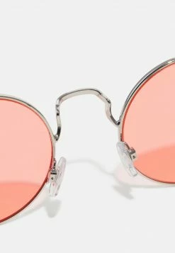 Pier One Unisexo UNISEX - Gafas De Sol - Red -PIER ONE Ventas cc5ff6757f994098bed6856f88f0e46b