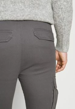 Pier One Hombre Pantalones Cargo - Dark Grey 11 Pier One Hombre Pantalones Cargo - Dark Grey -PIER ONE Ventas da099017322341c49801a395a66352f3