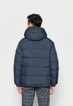 Pier One Hombre BASIC PUFFER JACKET WITH CONTRAST HOOD - Chaqueta De Invierno - Dark Blue/bordeaux 9 Pier One Hombre BASIC PUFFER JACKET WITH CONTRAST HOOD - Chaqueta De Invierno - Dark Blue/bordeaux -PIER ONE Ventas db5dc57533fa4930b899e94aff04bf08