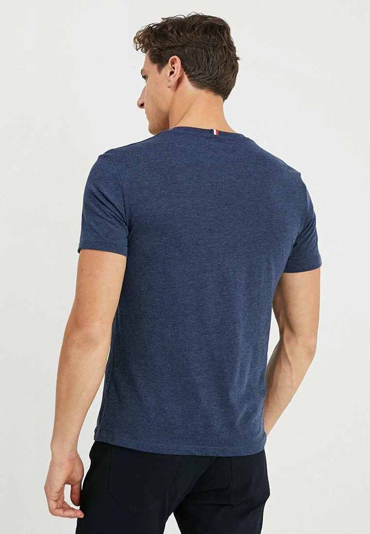 Pier One Camiseta Básica - Mottled Dark Blue, Hombre 5 Pier One Camiseta Básica - Mottled Dark Blue, Hombre - Imagen 3