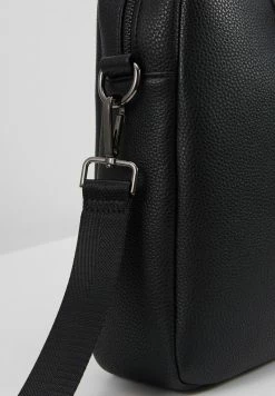 Pier One Hombre Funda Para Portátil - Black -PIER ONE Ventas e25e861b1f9444b79c12265432ffc2a5