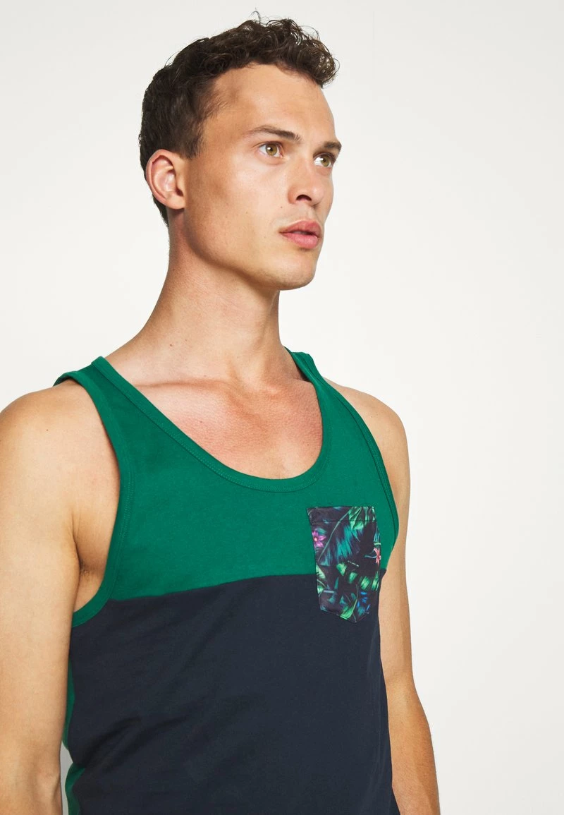 Pier One Hombre Top - Green 6 Pier One Hombre Top - Green - Imagen 4